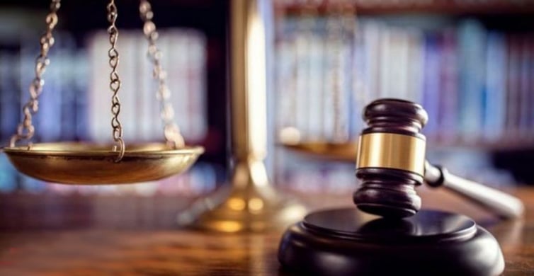 মিথ্যা মামলা দিয়ে ফাঁসানোর অভিযোগ স্থানীয় আওয়ামী নেতার বিরুদ্ধে